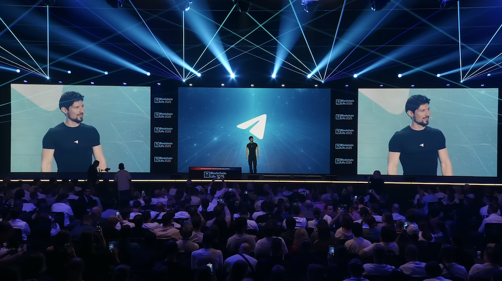 معرفی پلتفرم کوکون توسط پاول دوروف - منبع: Blockchain Life 2025 معرفی پلتفرم کوکون توسط پاول دوروف - منبع: Blockchain Life 2025